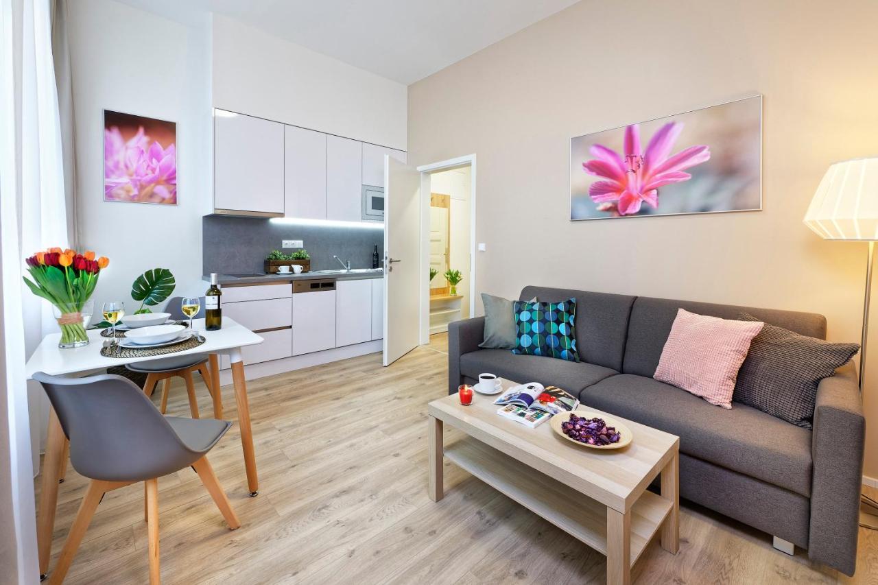 Apartahotel Downtown Jugoslavska 4*